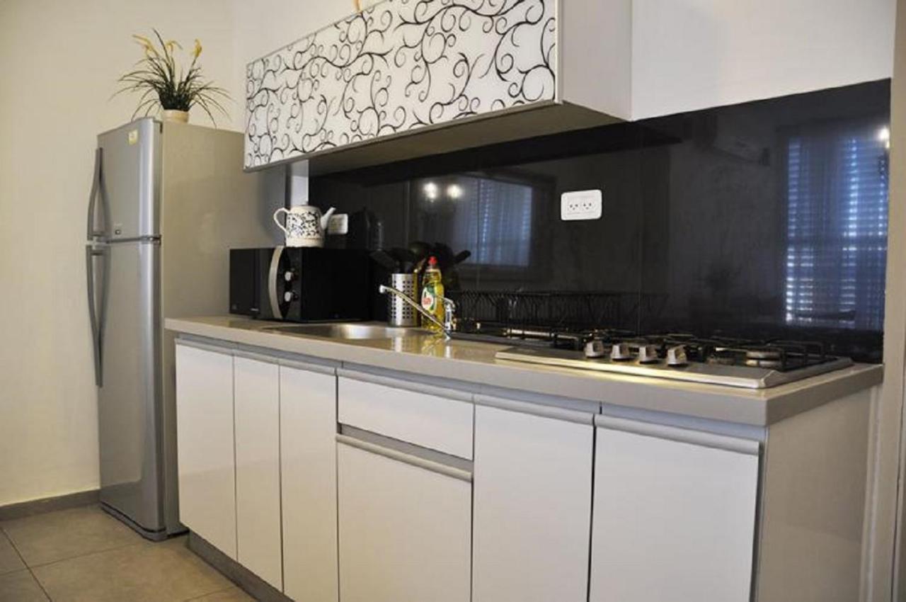 Gk Apartment Harmony Bat Yam Buitenkant foto
