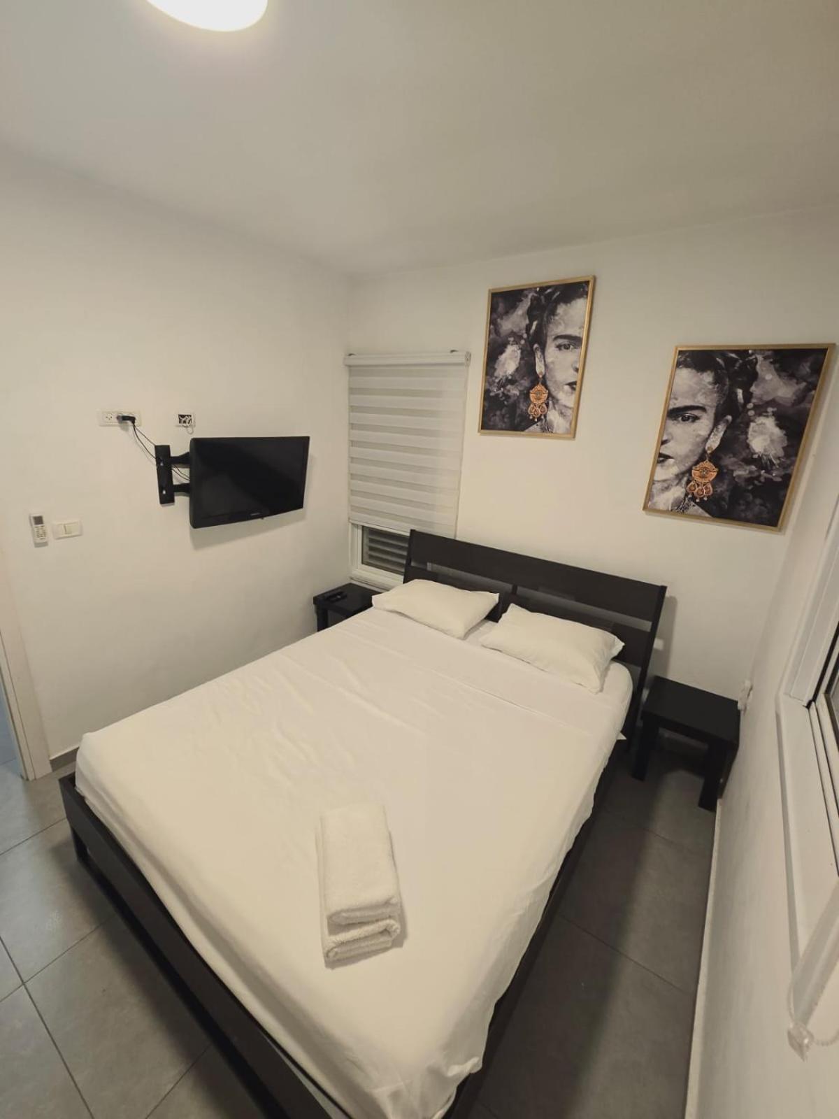 Gk Apartment Harmony Bat Yam Buitenkant foto