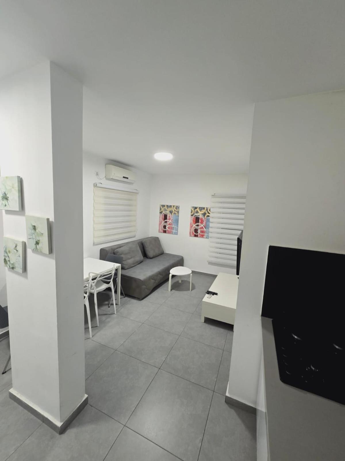 Gk Apartment Harmony Bat Yam Buitenkant foto